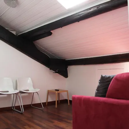 Διαμέρισμα Awesome Attic In The Heart Of