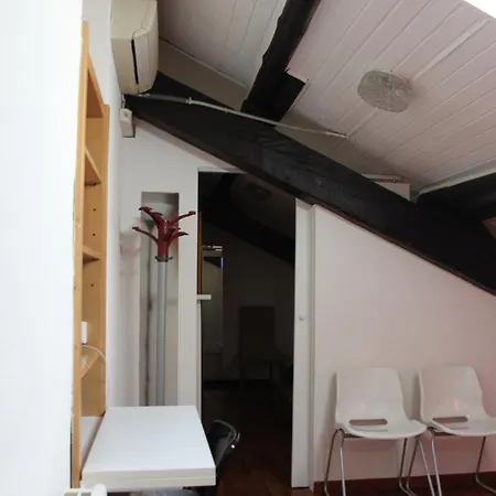 Awesome Attic In The Heart Of Διαμέρισμα